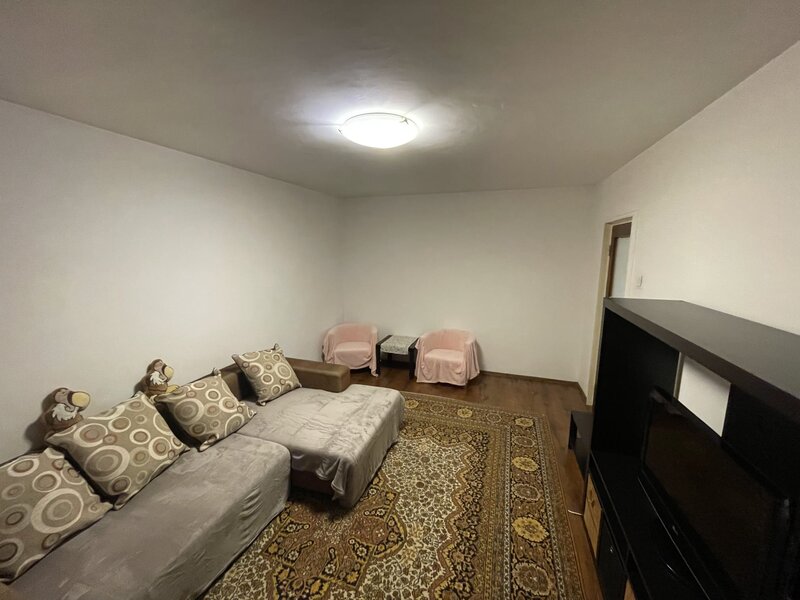 Titan, 1 Decembrie Auchan str Fetesti, 2 camere vanzare, decomandat