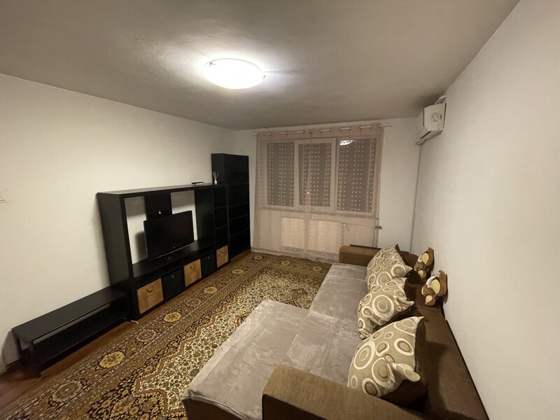 Titan, 1 Decembrie Auchan str Fetesti, 2 camere vanzare, decomandat