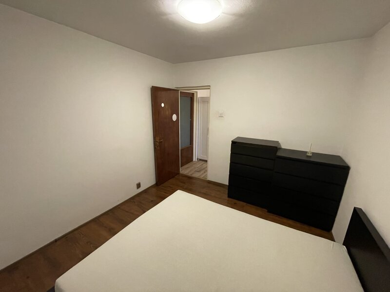 Titan, 1 Decembrie Auchan str Fetesti, 2 camere vanzare, decomandat